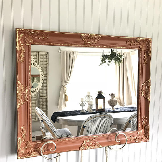 Petals Mirror in Solid Wood with Antique Gold Paint For Sale at