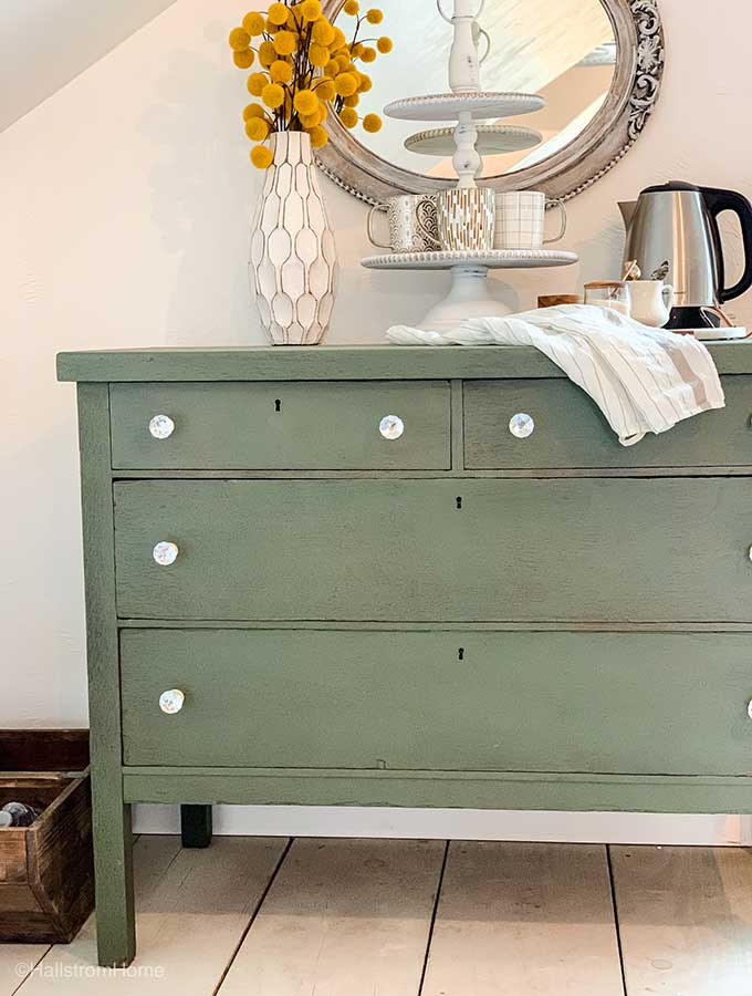 Country Chic Paint - Chalk Style Paint for Easy Furniture Makeovers