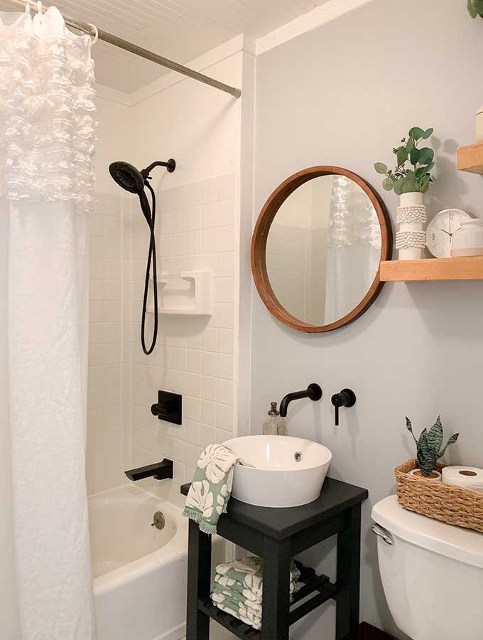 Small Bathroom Makeover Ideas - Hallstrom Home