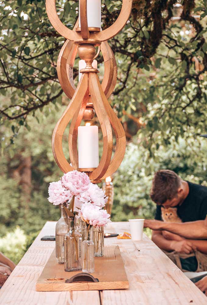 How To Build A DIY Farmhouse Wedding Table