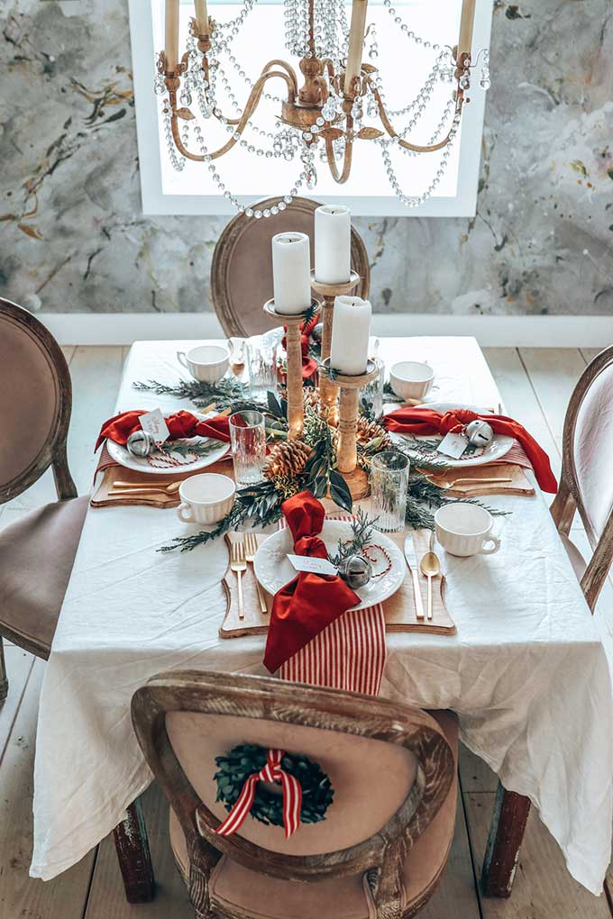 An Elegant Christmas Dining Room
