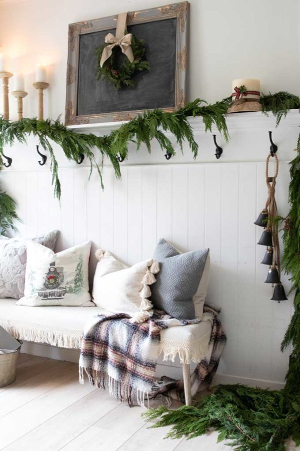 Farmhouse Entry with Fresh Holiday Garland – Hallstrom Home