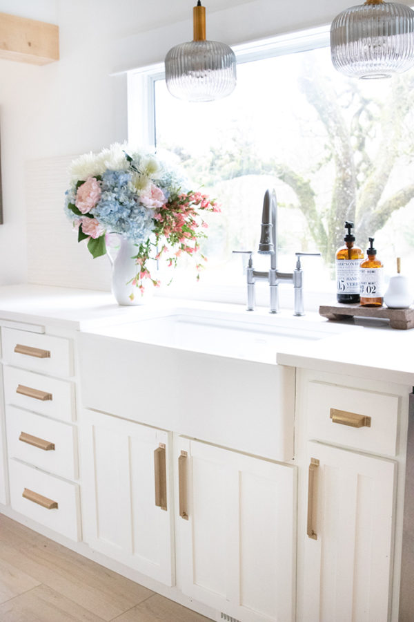 New Farmhouse Kitchen Sink Review – Hallstrom Home