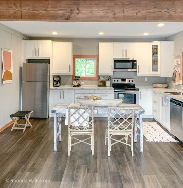 Budget Modern Farmhouse Decorating – Hallstrom Home