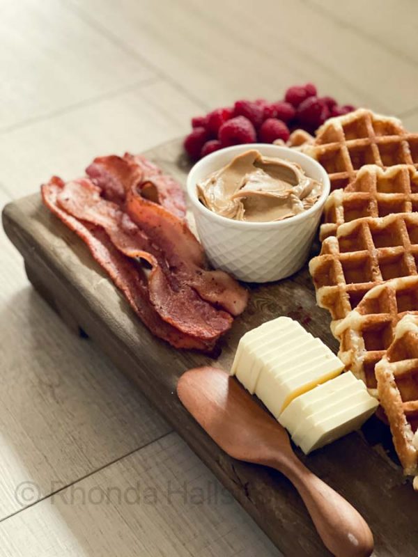 How to Make a Breakfast Charcuterie Board – Hallstrom Home