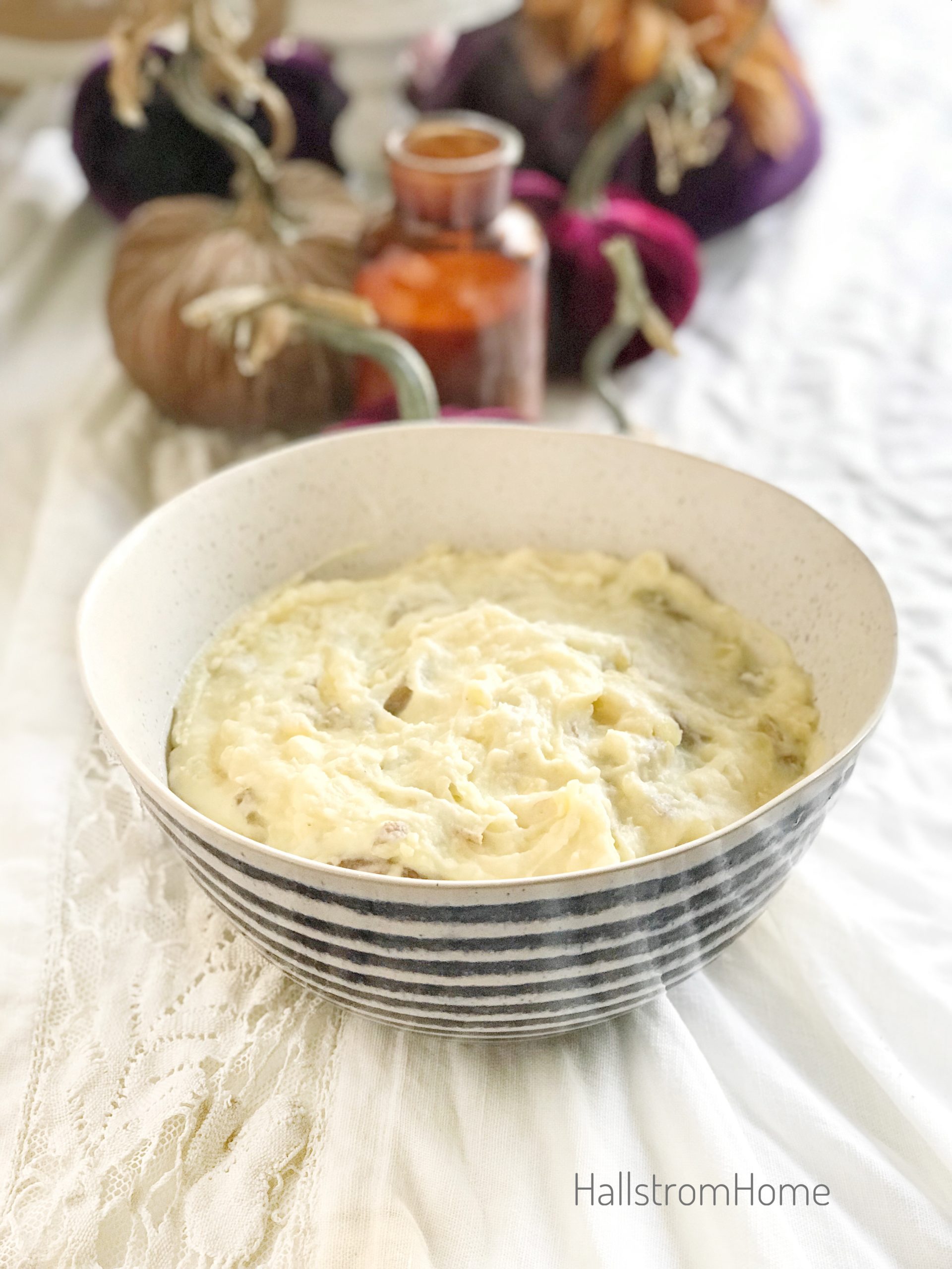 Mashed Potatoes Homemade / Recipe For The Best Mashed Potatoes / Mashed Potatoes Recipe / Easy Mashed Potatoes / HallstromHome
